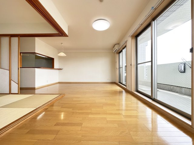 ヴィラコートSEIの居間・リビング