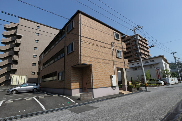 サンカーン トゥの駐車場