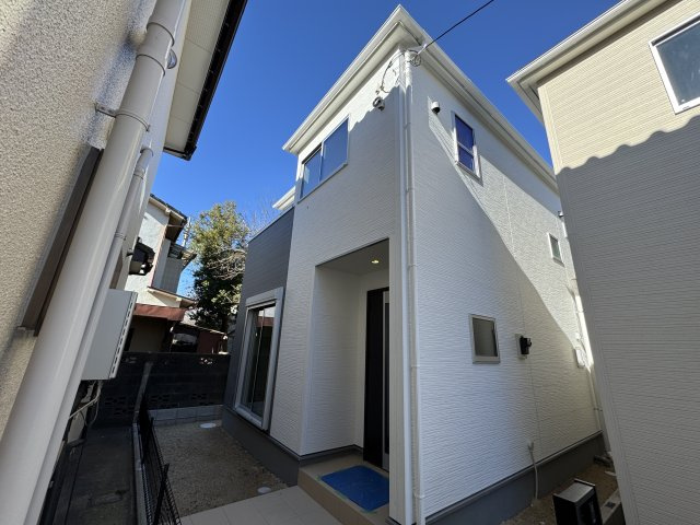 松戸市串崎新田新築戸建【松飛台小学校：4分】の外観|2号棟外観・完成済み内覧可能です！