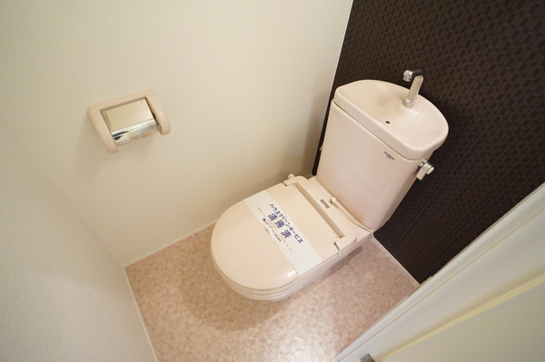 WAKOビルのトイレ|参考、同建物・同間取りの号室