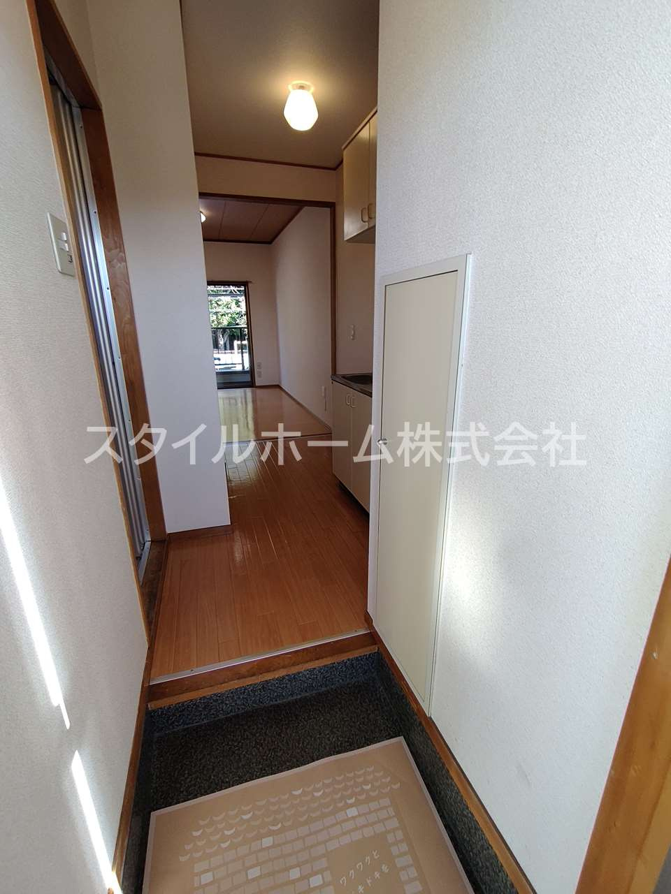 アイリス小池の玄関|別部屋写真です。