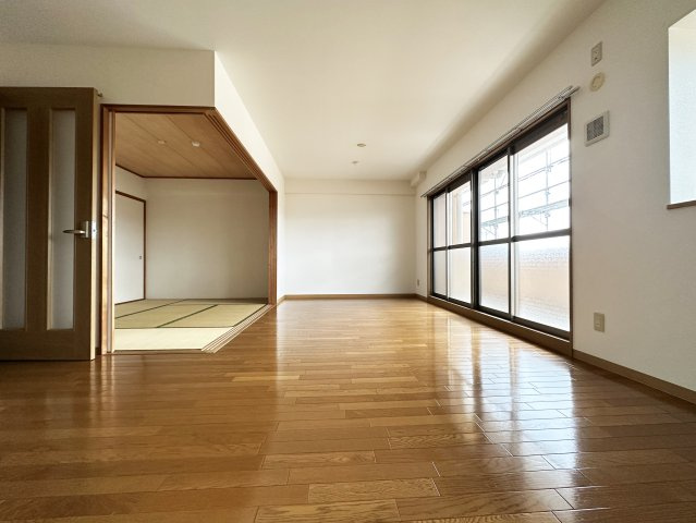 ジュピターの居間・リビング