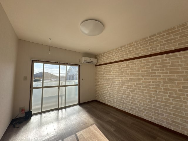 ブルースノーシラクニの居間・リビング