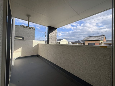 【バルコニー】