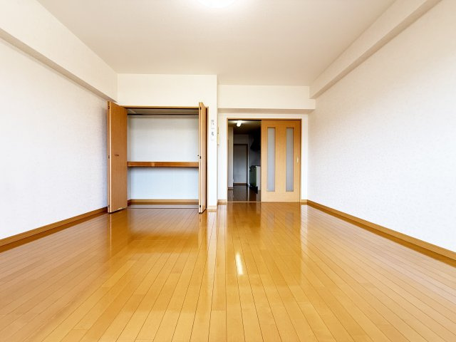 ルガーノ杉井流の居間・リビング