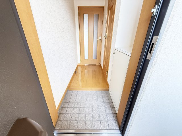 ルガーノ杉井流の玄関