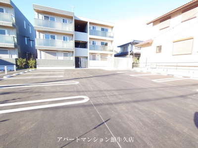 【駐車場】 | イースト