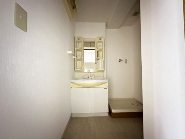 パールリバーの独立洗面台