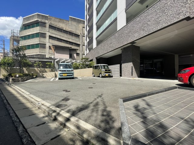 グランディアソラーレ久留米中央の駐車場
