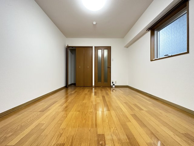 貮室邸マンションの居間・リビング