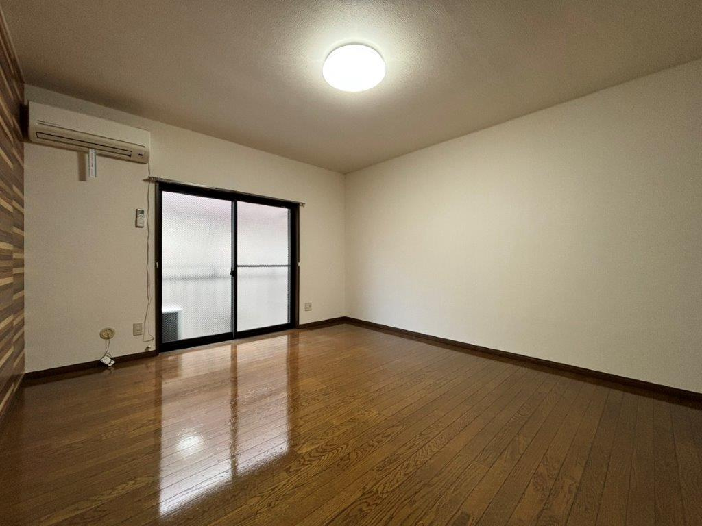 メゾンシーダの居間・リビング