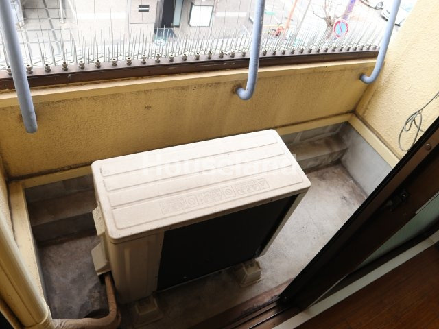 アロチKOKIビルのバルコニー