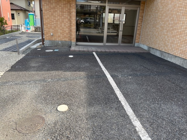 アネックス深谷の駐車場