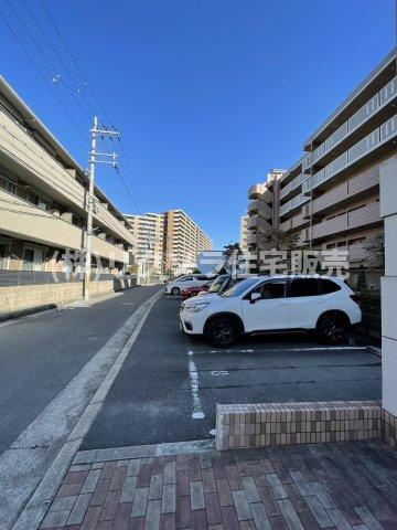 ランフォルセ枚方天の川の駐車場|■物件内覧・資金計画相談・住宅ローン相談、リフォーム相談、お問合せ受付中■
※当日・翌日のご内覧、ご相談はお電話でのお問合せがスムーズです！
