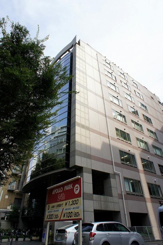 アーバンセンター新横浜の外観