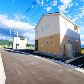 【外観】 | 居住者以外の往来が無い前面道路