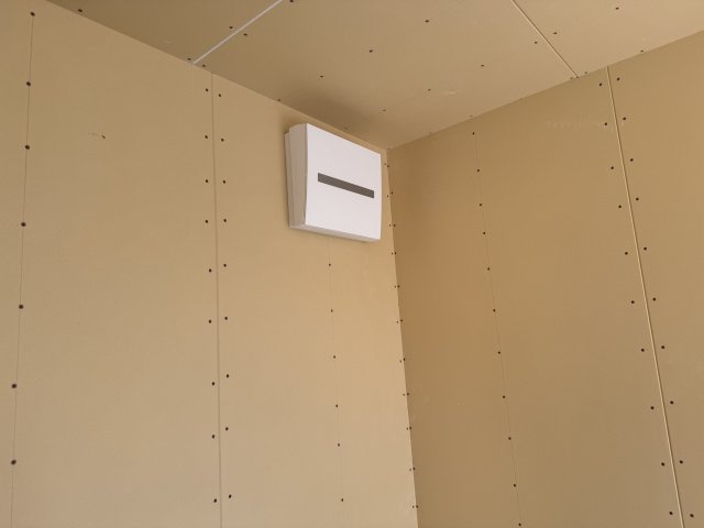 岸和田市本町　倉庫の内装