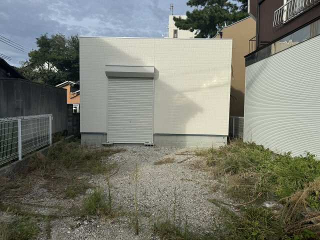 岸和田市本町　倉庫の外観