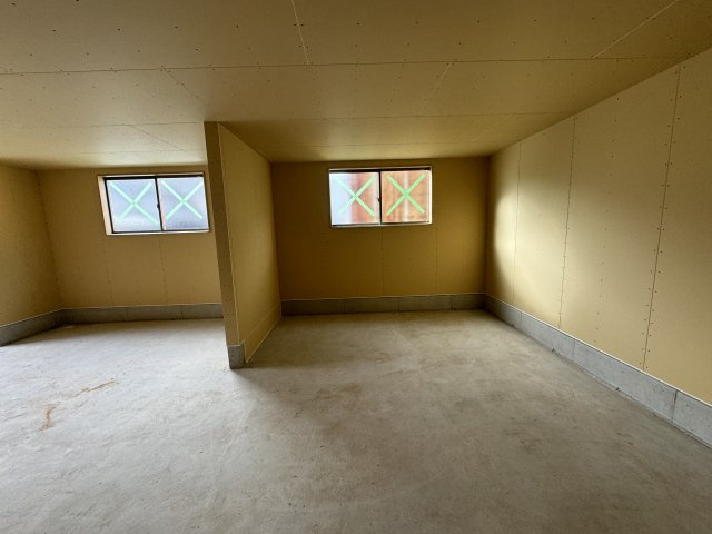 岸和田市本町　倉庫の内装