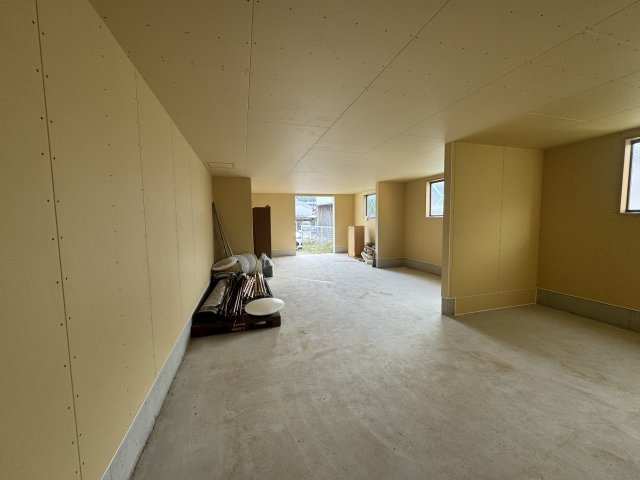 岸和田市本町　倉庫の内装