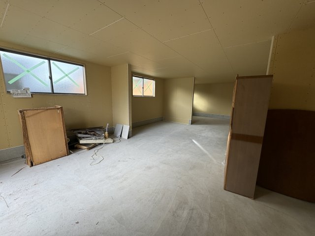 岸和田市本町　倉庫の内装