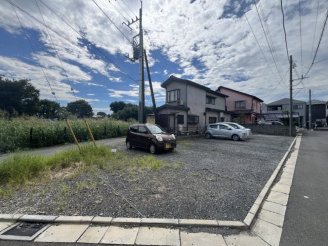サニーフラットの駐車場|駐車スペースもあります