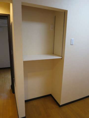 シャイデック東光台の収納|リビングにも収納があります