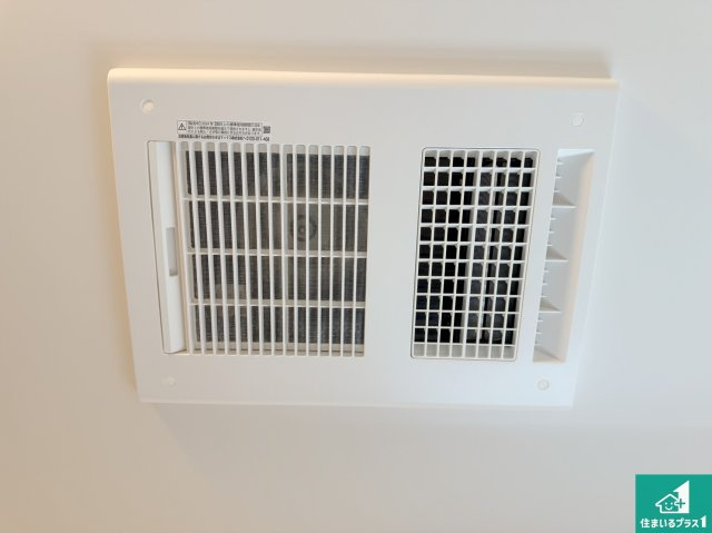 8(土)9(日)現地説明会　富田林市津々山台　ラスト1邸の冷暖房・空調設備|暖房・涼風・換気・乾燥など快適な機能が搭載！雨の日のお洗濯も安心！