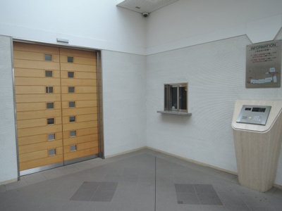 【エントランス】 | ゼフィルスB棟