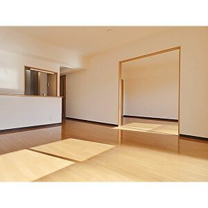 カルミアパークの居間・リビング
