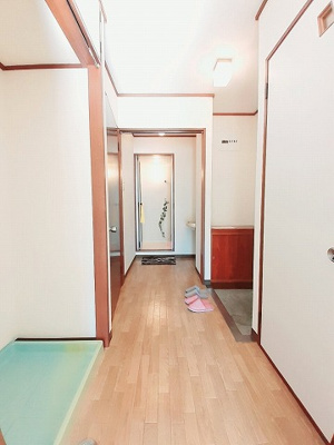 【玄関】 | サンコーポ西津田