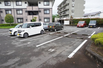 【駐車場】 | レジデンスKise | 平置き駐車場
