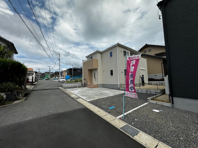 Livele Garden.S日進市藤塚全３棟【仲介手数料無料　日進南小　日進中】の前面道路含む現地写真|LINEから簡単お問合せ可能！
友達検索で@nqk7328tです！。