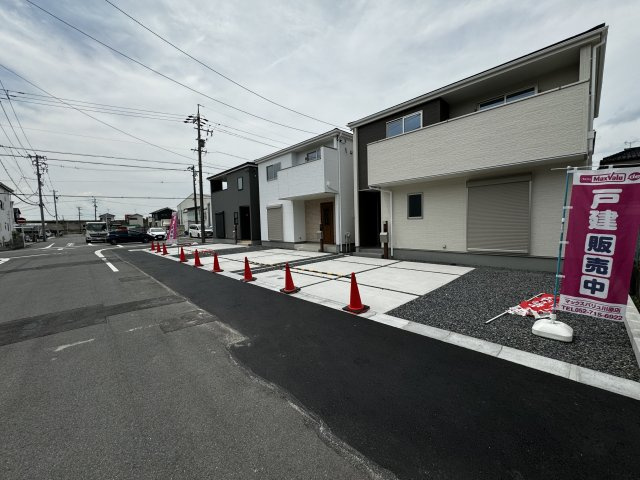 Livele Garden.S港区宝神５丁目【仲介手数料無料　港西小学校　宝神中学校】の外観|〈内覧予約キャンペーン実施中！〉マックスバリュde住まい相談までご連絡下さい。
