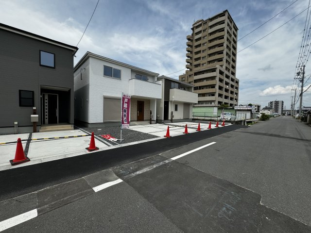 Livele Garden.S港区宝神５丁目【仲介手数料無料　港西小学校　宝神中学校】の前面道路含む現地写真|LINEから簡単お問合せ可能！
友達検索で@nqk7328tです！。