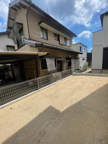 KIS名古屋市天白区平針南1期全2棟＜新築一戸建て仲介手数料無料＞の駐車場|仲介手数料キャンペーン実施中です♪詳細は弊社ホームページもしくはスタッフまでお気軽にお問合せ下さいませ♪ お役に立てる自信があります♪
