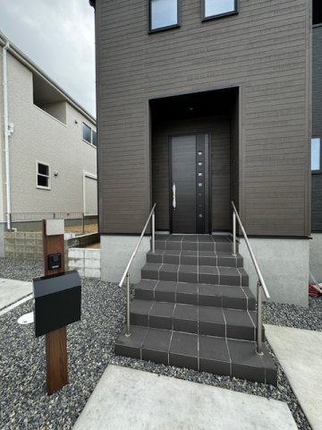 Livele Garden.S日進市南ヶ丘　全３棟【仲介手数料無料　日進南小　日進中】の前面道路含む現地写真|〈内覧予約キャンペーン実施中！〉マックスバリュde住まい相談までご連絡下さい。