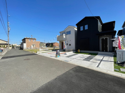【前面道路含む現地写真】 | GRAFARE中川区戸田明正３期　【仲介手数料無料　明生小学校　富田中学校】 | 選べるオプションご成約プレゼント実施中！