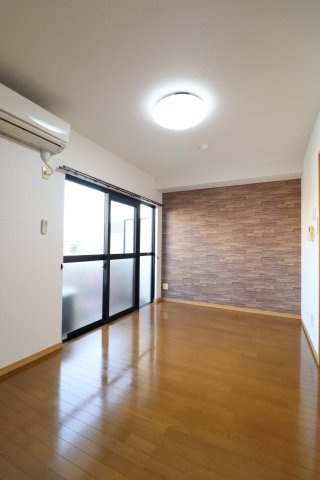 エスペランザの洋室