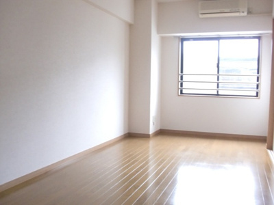 【寝室】 | 仲介手数料半額！HPに初期費用掲載「プライスホーム」で検索！A-FIVE