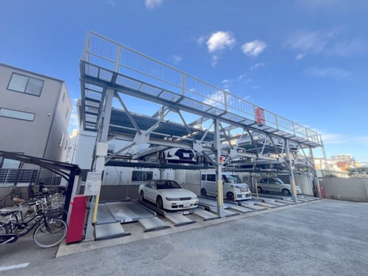 東峰マンション清水IIの駐車場