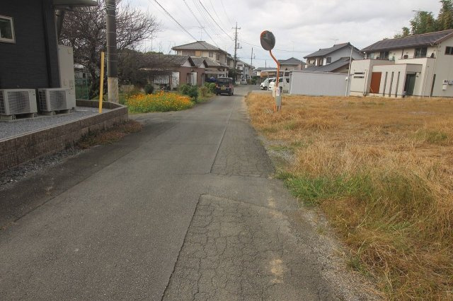 結城市結城の外観|南側公道を東から