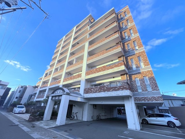 イクシオン折立アクロスガーデンの外観