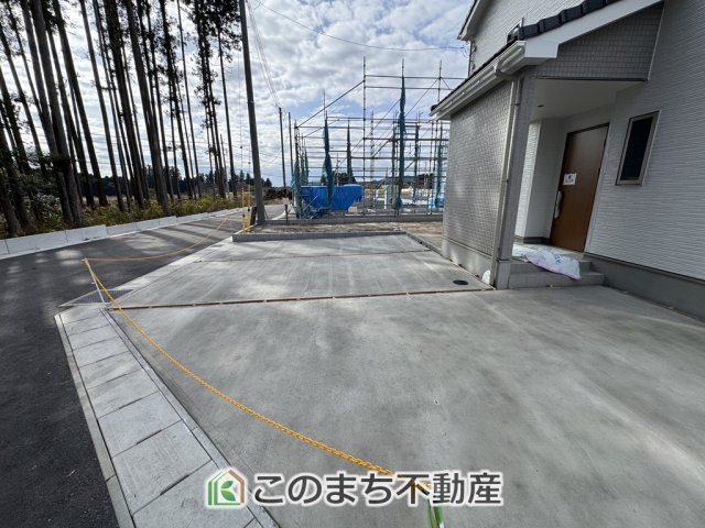 いろどりアイタウン日光市森友23-P1　21号棟の駐車場|カースペースは並列３台分ございます！