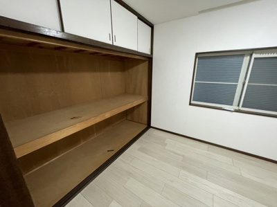 【収納】 | 今熊３丁目　中古一戸建 | 収納がございますので、居室スペースを有効にご利用いただけます♪