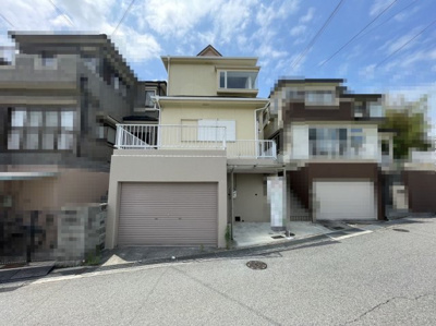 【外観】 | 今熊３丁目　中古一戸建 | 【土地約３７．８１坪】ゆとりある敷地でのびのび新生活をここではじめませんか！