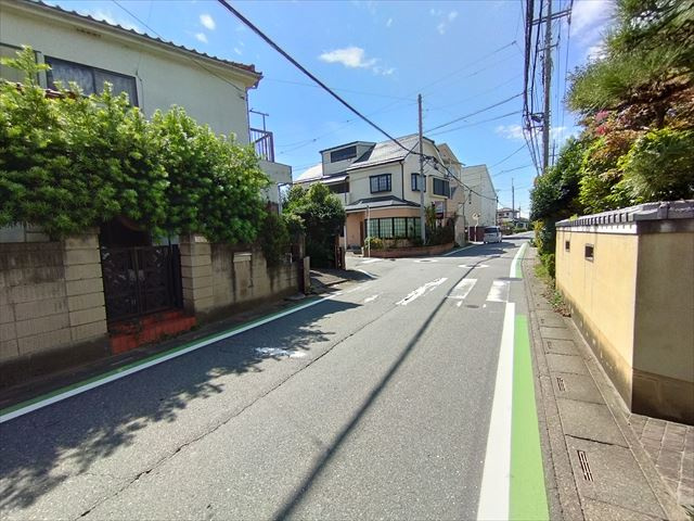 【前面道路含む現地写真】 | 川越市砂新田１丁目　全１区画 | 閑静な住宅地です