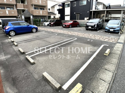 【駐車場】 | グリーンタウン宮地B棟 | 駐車場があるので、車を買う予定の方も安心です