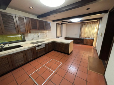 【居間・リビング】 | 三反田町3丁目戸建