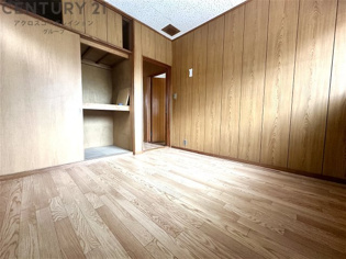 雲雀丘山手1丁目貸家の洋室